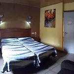 Sarao 3000 Hotel *
