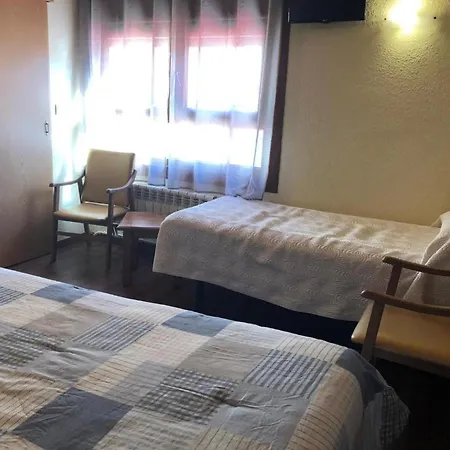 Sarao 3000 ホテル エスカリリャ