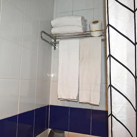 Sarao فندق إسكارييا