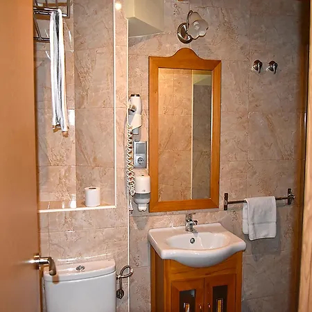 Otel Sarao 3000 *