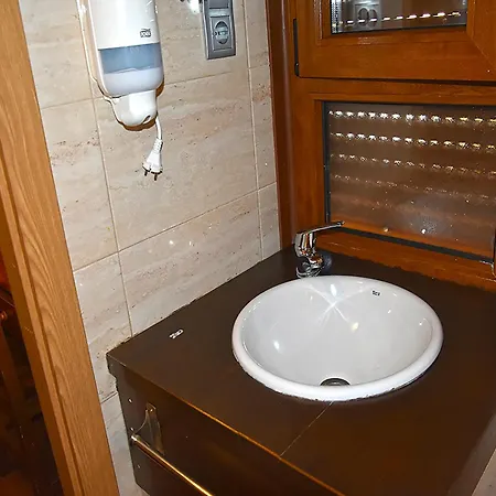 Otel Sarao 3000 Escarrilla