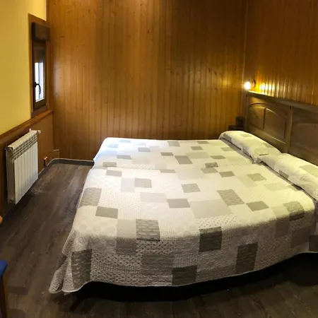 Sarao Hotell *
